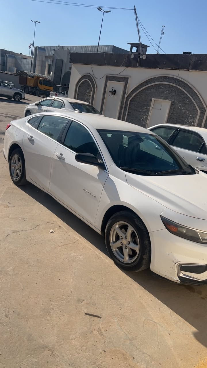 السلام عليكم
للبيع شوفرليت ماليبو

موديل ٢٠١٧

مكينه ١٥٠٠ تيربو

الكير +المكينه مكفوله

السياره نظيفه وجاهزه 

صور الحادث موجود بالمنشور 

رقم اربيل ماشية ١٧٤ الف كم 

مكانها بغداد

السعر ١٠٠ وبيها مجال بسيط

للاستفسار ***********
