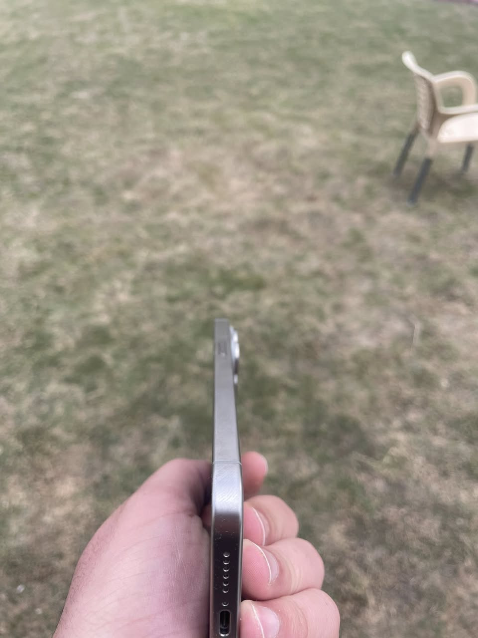 من رخصه الادمن ايفون15برو ماكس  256 جهاز ماستر شرق اوسط مكفول من الفتح
بطاريه 85عدد دورات شحن 405 مكفول حتى من الشخط 
مكاني بغداد سلمان باك سعر 950 وبي مجال 
رقمي ***********
ادمن وافق
