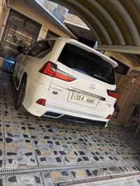 لكزس LX570 • ٢٠١٦ • ١٦٧ الف