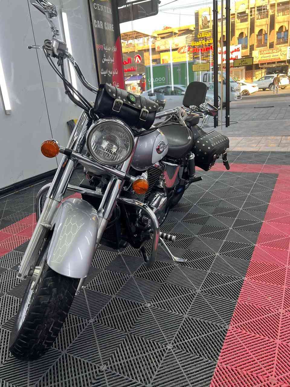 سلام عليكم هوندا شادو 400cc 
دراجه مكفولة كفاله عامه 
مكينه جديده 
ولكهربائيات ولكاله 
لادوانز لا كلشي
نيكل جديد
دراجه دخول جديد
استفسار ***********
