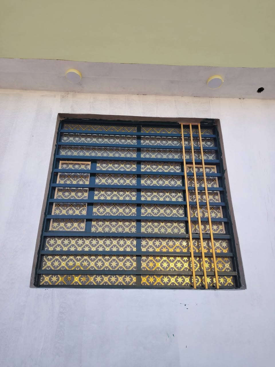 تعهدات الشيباني لعمل كافة انواع زجاج المنازل والمحلات وال pvc
***********
