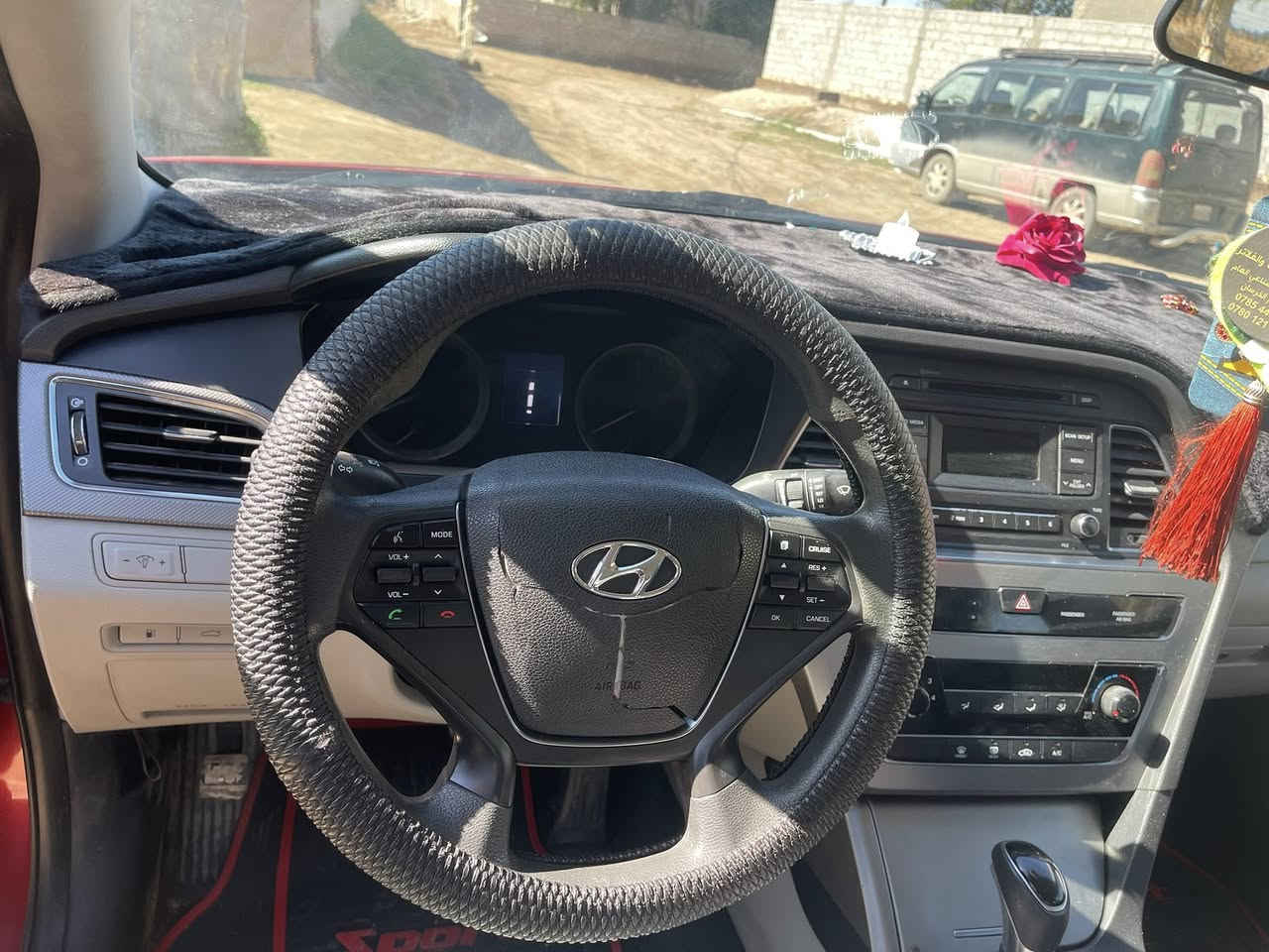 سوناتا مديل 2017 
سونار موجود 
تبريد قطعه وحده 
ليت زنون مانع انزلاق 
محرك 2400
ماشيه 126
رقم أربيل تحويل ثاني ييوم
معله  كازكت انسه الدونز 
حداديه بل باكيت قبل شهر  سويت حداديه كامله 
السعر خاص 
وتساب أو تصل هاتف ***********سًونار. 
مرفق بل منشور 
هزه جديده 
رقم جديد 
تحويل ثاني يوم 
سنويه 2028
السياره خير من الله
