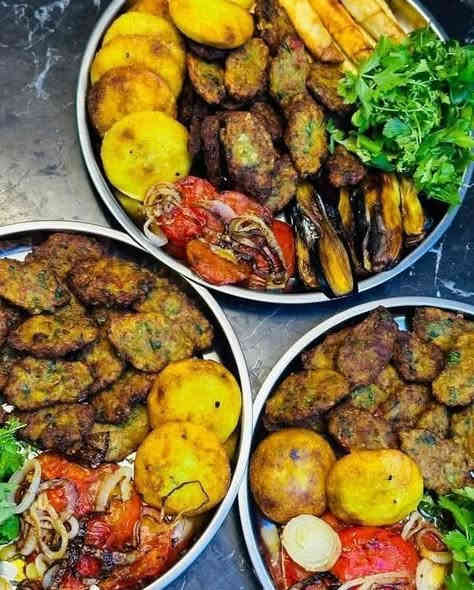 السلام عليكم ورحمة الله وبركاته
اكل بيتي ونظيف وشغل يومي وفريش 
ويتوفر توصيل الف لكافه أحياء أبو صخير 
‏‪0786 752 5166‬‏
