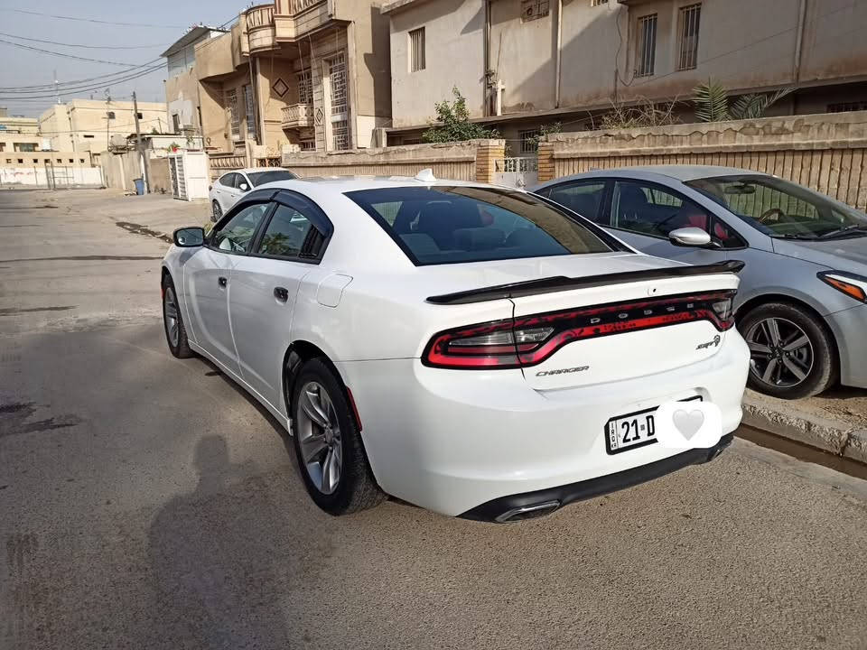 موديل 16
Sxt 
بدون اي قطعه تبديل 
البنيد نفسه مصلح ومصبوغ 
الدشبول مبدل بجديد 
بيها بارد شبر بلجاملغ الخلفي الايمن 
والباب الخلفي الايمن من جوه بنهايته 
رقمها سليمانيه باسمي  وشرط التحويل ومكانها بغداد 
سعرها 195 وبيها مجال بسيط 
للتواصل ***********
السياره بدون اي نقص وجواها تخم تاير جديد وادامه كامله بلكات ونوزلات وفيت بم كله جديد 
تشغل وتطلع ان شاء الله بدون اي مصرف
