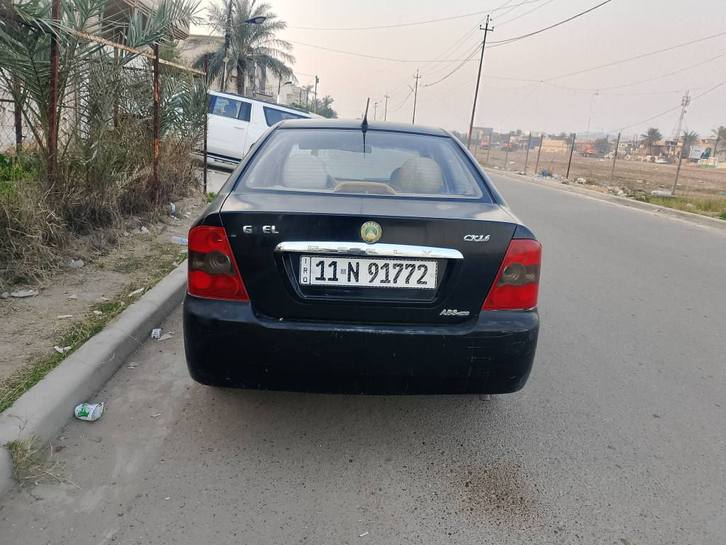 جيلي سي كي موديل 2007 ماشية 58 ألف على وضع الشركة بيها فقط جاملغ امامي مبدل اثر طخة بسيطة والتبريد ما يشتغل ما اعرف شنو مشكلته مكفولة كير ومحرك وداخل جدا نظيف والخارج أيضا اريدها ب39 ومجالها قليل مكاني بغداد واي استفسار الاتصال على هذا الرقم *********** بغداد, العراق
