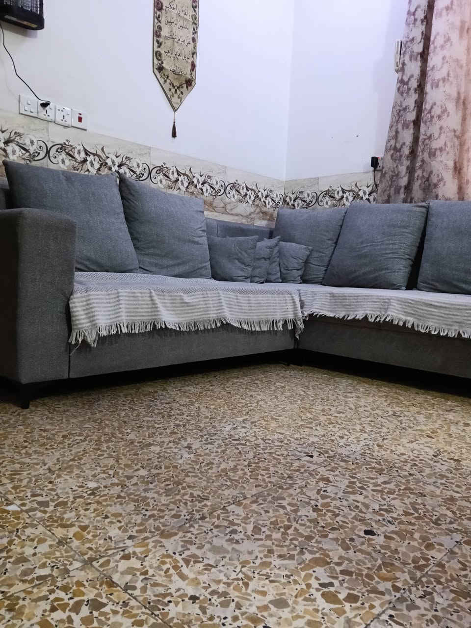 كورنال البيع 250 قفال الشعب ***********
