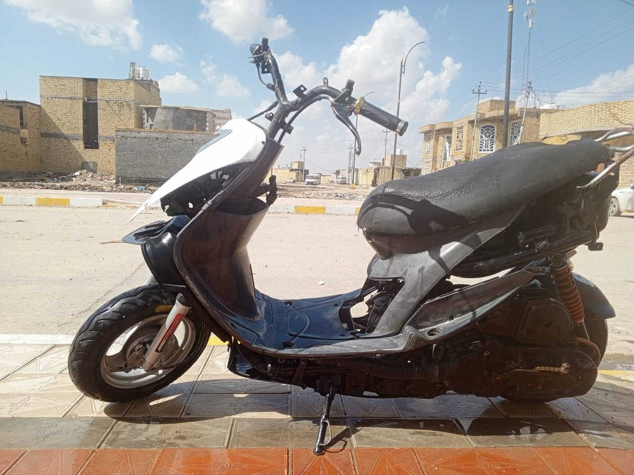 سلام عليكم دراجه ماكس منغولي كامله مكمله تشتغل هندر واحد بكل وقت عوزها بس سلف وباتري كفرات موجودات ماعده الترايش دراجه جاهزه وحلوه ومحرك ناعم ومستعجل على بيعتها***********السعر على هاذا الرقم
