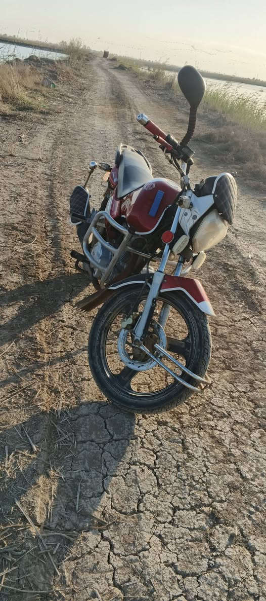 السلام عليكم موتور امزت عالي للبيع موديل 19 محرك 200 سعر 825  بي مجال قليل صلاح الدين الدجيل الاتصال***********
