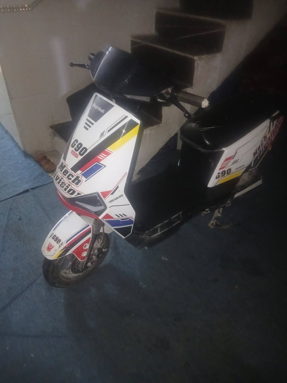 سلام عليكم دراجه شحن مديل ٢٥ حلو نضيفه عنوان بغداد العبيدي شارع ٢٠ ***********
