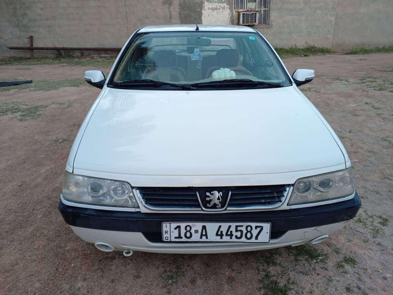 بيجو موديل 10 رقم بابل انكليزي مكانها كربلاء الحسينيه بسمي السعر 33 للاستفسار
***********
