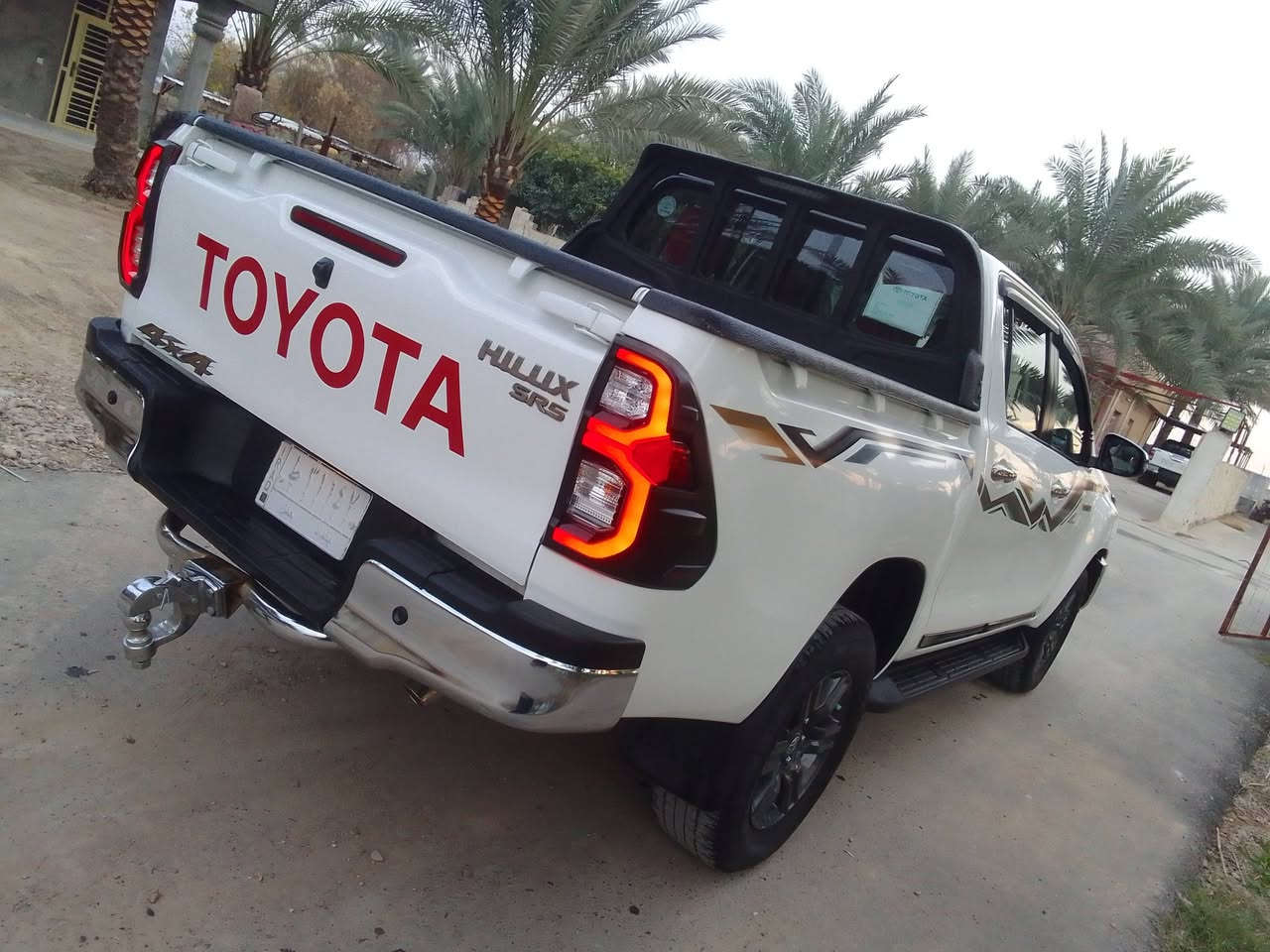 للبيع تويوتا هايلوكس فورويل 2024 رقم بغداد مكفولة تبريد قطعتين تبريد لمس بصمه حساسات 
ماشيه 70 الف السياره بعدها على وضع شركه 
***********
بغداد المشاهده
