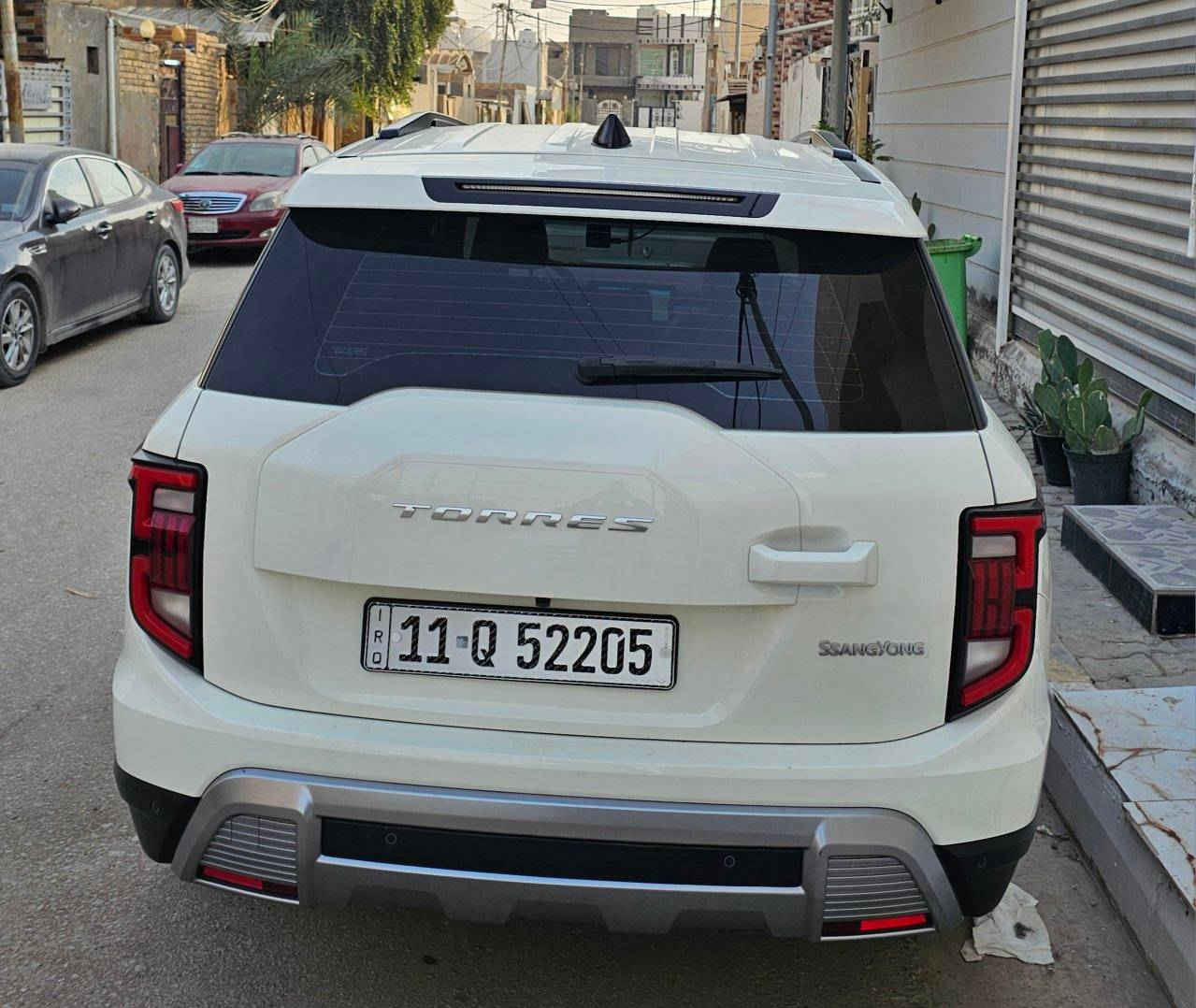 تورس سانك يونك وارد كوري ٢٠٢٣
بانزين ( رقم بغداد ) بأسمي تحويل بأي محافظة 
حجم المحرك ١٥٠٠ توربو 
فووول مواصفات ماعدا الفتحه 
بصمه حساسات امامي وخلفي توقف ذاتي قياده ذاتيه رادار تحديد مسار ،، رادار جانبي 
[ اذا كان السائق نائم أثناء القيادة يتم تخفيف السرعه وتركن على جهه اليمين]
ثلاث شاشات تحكمات سترين جهتين 
شفتات تبديل نمر الكير العادي خلف الستيرن 
تبريد خلفي 
كشنات الامامي كهربائي وتدفئه وتبريد 
تدفئه في الستيرن 
الكشنات الخلفيه تدفئه 
جنطه كهرباء 
دواخل جملي 
وبعد هواي مواصفات 
الضرر تبديل باببين اصليات جهه السائق فقط رش 
السعر/ ١٩٠ $ 
مكان السياره ديوانية 
للاستفسار الاتصال على الرقم 
*********** او واتساب
