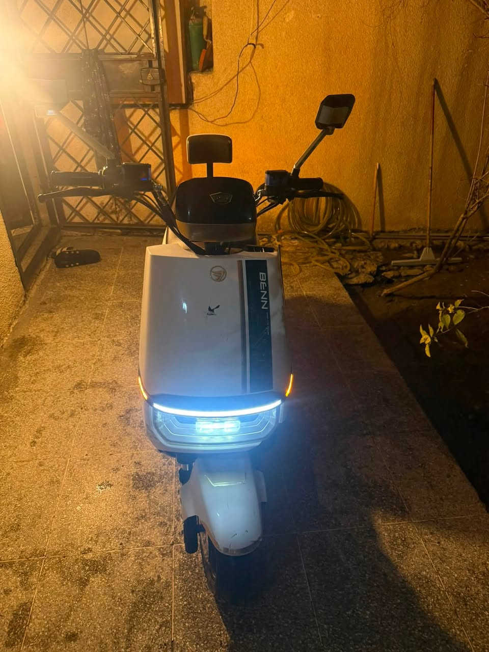 السلام عليكم
دراجة شحن للبيع 

الملف 2000w

ست بطاريات مستهلكات مال ممشى 

تمشيك اربعين   كيلو عالمرتاح 

يوجد بيها مثبت سرعة

السرعة الحقيقة 60 

السعر 700  

وبيها مجال بسيط حك الجية  

المكان الكرادة 

ملاحظة الدراجة من شركة الجوهرة البحرية.

رقمي ***********
