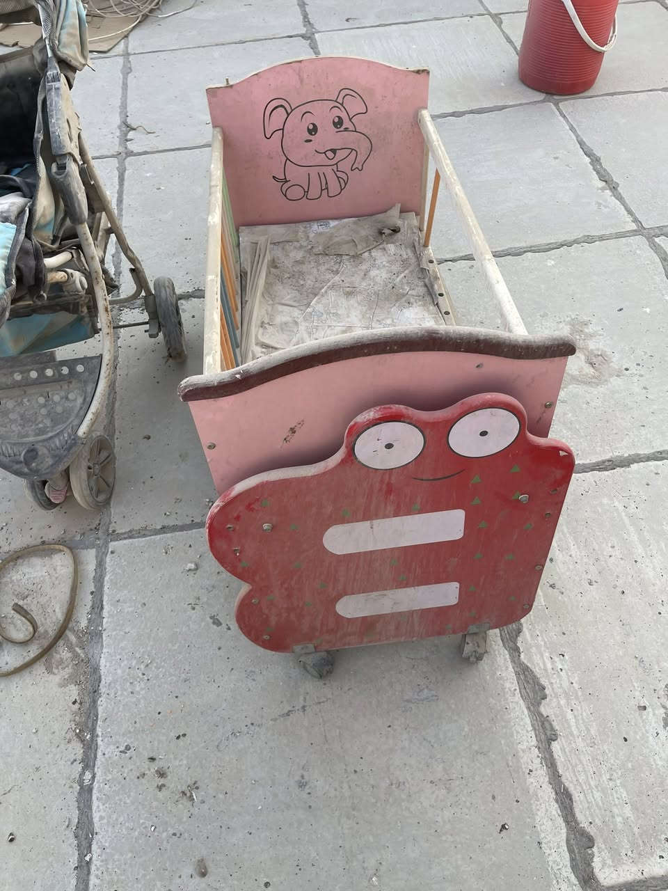 السلام عليكم منو يردهن بلاش


**إذا كنت صاحب هذا الإعلان وتريد حذفه لأي سبب، رجاءا أرسل رسالة إلى الدعم الفني**