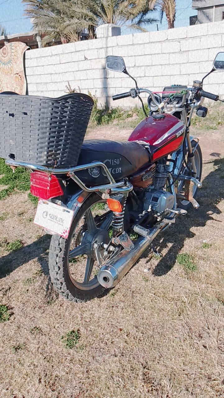 دراجه سيفان 19نضافه خير من لله لاتبخسر ولاتنقيص كهربايات كلهه شغاله السعر 375اوبيهه مجال قليل اورق سحب مكان ديالى الخالص التحويله قريت الكوتي ***********
