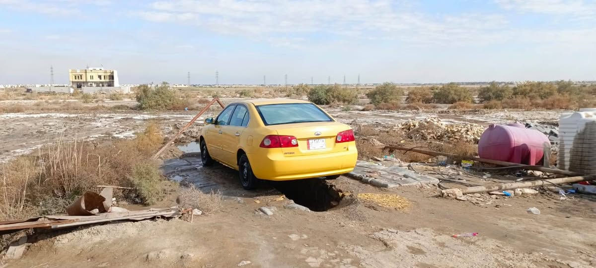 السلام عليكم اوبتيما 2008 خليجي مكفوله لا ضربه ولا تبديل  رقم بغداد مداور مباشر مصفره غرامات والهيه  مكاني ناصريه مركز   سعره 95 وبيه مجال قليل بيع او مراوس بخصوصي ( ملاحضا السياره تبريده عاطل.  ***********
