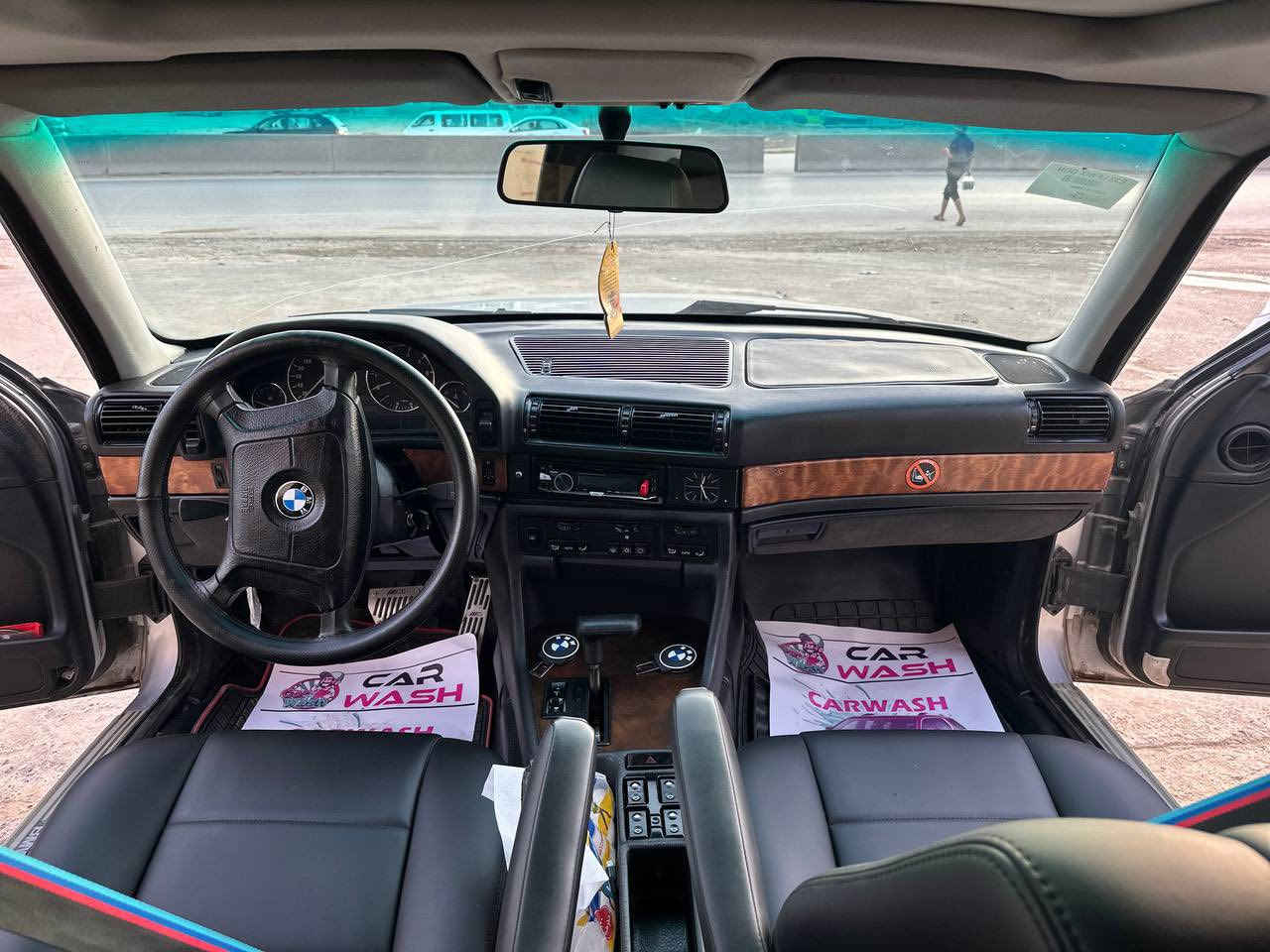 بي ام لبيع  740 اصل 8 سندر السياره جاهزه رقم الماني وا بي اسمي سعر السياره 60 وبيه مجال لي الطيبين متواجد بس على الرقم *********** بي واتساب
