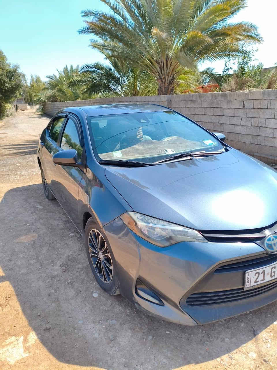 السلام عليكم ورحمة وبركاته
كورلا 2017 رقم سليمانية وارد امريكي ضرر قطعة واحدة فقط چاملغ بدون دواخل. السيارة بأسمي شرط التحويل. المكان  ديالى العظيم. ***********.ب وتساب
