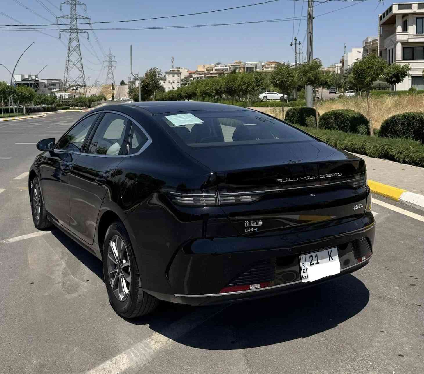 BYD. Destroy 05 2025
ويل كرؤم ناو سپي شاشه گه وره ٧ هه زار رؤ يوه
بي بؤياخ بي سارد بؤ ياخ ته نك
گير و مه كينه و كاره باي به شه رت 
ته حويل و غرامه به شه رت 
***********
