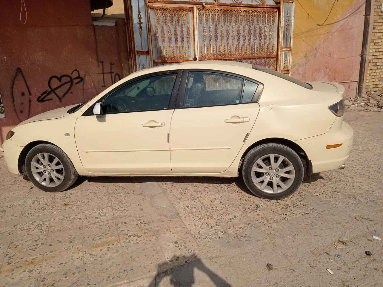 مازدا زوم 3 موديل 2008 خليجي مكينه جديدة تخم تاير تبريد سنويه جديدة رقمها الانبار السعر 50 وبيها مجال الرقم ***********
