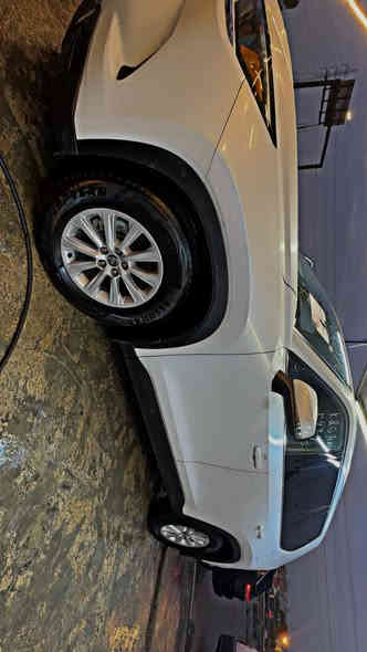 السلام عليكم 
 للبيع 
تويوتا كراند هايلندر   كليين تايتل فقط دعامية صبغ
هايبرد 2.5 
هايبرد 
فئة XLE 
فول عدا الفتحة 
جلد
بصمة
كراسي كهرباء
رادرات مانع تصادم 
تحديد مسار 
شاشة
كامرا
تدفئة كشنات
كشن منفصل 
زنون 
هندبريك اوتو 
3 وضعيات قيادة 
وبيها هواية مواصفات 
ماشية 14 الف 

حادثها بارد فقط 
بارد بلباب والجاملغ وبارد ب قبق الجنطة كلش قليل 
السيارة كليين  بدون قطرة صبغ  وصور الحادث بل منشور 

ايرباك بردة والكشن عكس السائق مرجع وشغال 

بدون رقم رقمها مجاني على الدولة 

مكاني بغداد حي الخضراء 

***********
