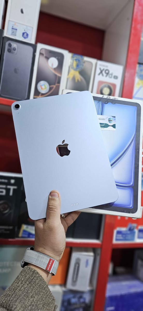 Ipad Air 7

احدث اصدار ايباد اير الجيل السابع 
معالج M3 اخر اصدار 

ذاكره 128g
بطارية 💯

عدد الشحنات 10مرات فقط 
اخو الجديد

نظافه 💯
مكفول حتى من الشخط 
ملحقات كامله 

لون مميز وجميل 

السعر 675الف 

متوفر بيع وشراء ومراوس 
بابل سوك الحله شارع المكتبات مكتب الماسه للموبايل 

متوفر توصيل محافظات

***********
*********** حلة, بابل
