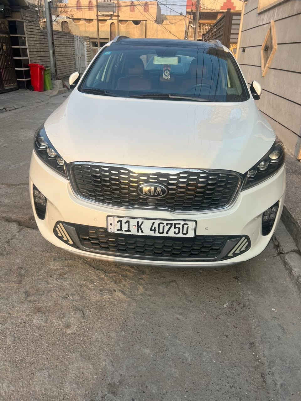 السلام عليكم
كيا سورينتو2020/خليجي
رقم بغداد مشروع وطني
السيارة ماشية90 الف حقيقي شرط الفحص 
  السياره الدعامية الاماميه مصبوغة والبنيد بيه بارد مع بخ صبغ قليل بس مكان الضربه واكو رصعه بالباب  والسونار مرفق ويه الصور👑

مواصفات //👑
بانورما السياره
حجم المحرك 3500👑
مفتاح التشغيل بصمة👑
حساس امامي👑
الكشنات كهربائيه
حساس خلفي 👑
بك لايت led 👑
فتح الجنط الخلفي اوتو👑
المقاعد جلد7 👑
ويل كب 19👑
كاميرا خلفية  👑
يدات نيكل 👑
نطام ترحيب عند الاقتراب 👑
انظمه قياده ايكوو وسمارت وعادي 👑
مخرج USB👑
‏ABS👑
نظام التزحلق👑
المري شفط👑
اشاير بالمرايا👑
بصمه تشغيل عدد2👑
تبريد ثلاث قطع👑
تحكم ستيرن جهتين👑
بردات أبواب خلفية بلاديه 👑
  ***********
