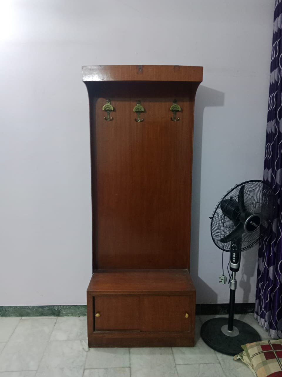 للبيع اغراض بيت
اوتي بخاري ٦٥
غرفه نوم بس نقصه كنتور ب٢٠٠
كاونتر ب٢٥٠
ميز بلازما ب٣٥
بوفيه ٣٠٠
تخم ٧٥٠
شاشه قياس٤٢ ١٥٠


**إذا كنت صاحب هذا الإعلان وتريد حذفه لأي سبب، رجاءا أرسل رسالة إلى الدعم الفني**