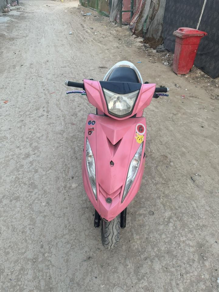 جيتي ار للبيع  دراجه  نضيفه مكينه ما مفتوحه  650وبيها مجال ***********
