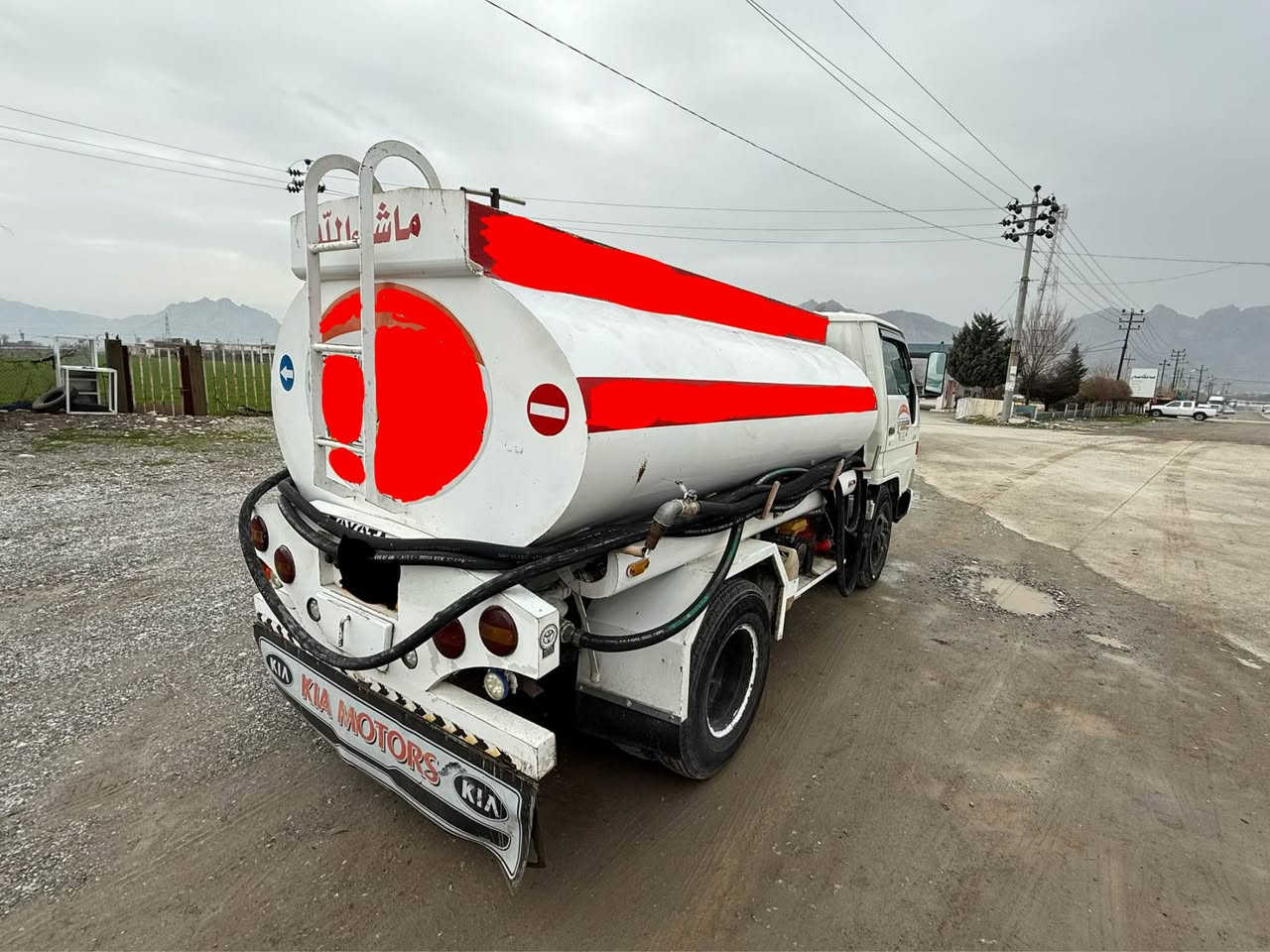 ئەم تەنکیە بۆ فرۆشتن زۆر تازەیە و لۆکە 
ڕزیوی وقوپاوی وکونی نیە 
سعری 14 گەڵاو مەعامەلە 
تکایە ئەگەر موشتەری نیت سەرمان مەیەشێنە 
***********
*********** السليمانية, العراق
