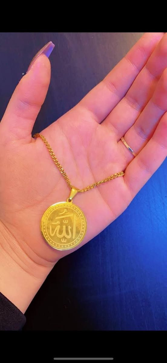 قلادة وميدالية البركة كلمة ( الله ) الذهبية 🙏

🖤 رجالي نسائي ❤️

✨ قلادة ومدالية البركة 🙏
✨ المصنوعة من الفولاذ المقاوم للصدأ 💯
✨كوالتي عالي جدآ ✔️
✨مصنوعة بدقة وعناية 💯 
✨موديل عربي بتصميم ايطالي 💯
✨متوفرة باللون الذهبي 🟡

السعر ٩  الاف 

🚘يوجد خدمة توصيل لجميع محافظات العراق ٤ الاف🚘


**إذا كنت صاحب هذا الإعلان وتريد حذفه لأي سبب، رجاءا أرسل رسالة إلى الدعم الفني**