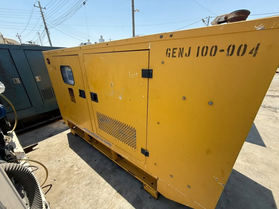 السلام عليكم
بيركنز110Kva  بريطاني 
كاتم للصوت 
ساعات العمل قليل جدا  
نظام اوتو حمايه فول اوتماتيك
وضع بلاد شركة  
أربيل صناعه جنوبيه 
نظام اوتو حمايه فول اوتماتيك
وضع بلاد شركة  
🚚يوجد توصيل الى جميع المحافظات وبضمان🚚
🚚كياندن هةية بو هةموو شاركان بةكرينتى🚚
 للاستفسار:
 ابو علي 
***********
***********
***********
