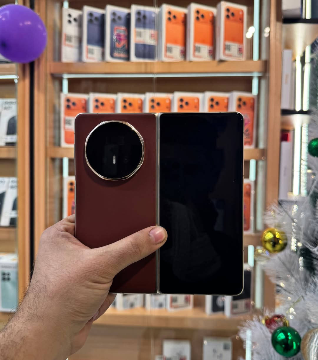 هونر ماجك V5 ذاكره 512 جهاز جديد استعمال قليل جداً ..

سعّر الجديد 2199.000🧊

السعر يمنه 1290.000 🔥

 بيع او مراوس 

العنوان ديوانيه شارع المصورين مركز الماسه للموبايل 
***********-***********
