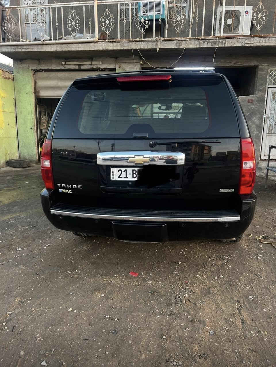 سياره تاهو ٢٠١١ LTZ وارد امريكي فول مواصفات رقم سليمانيه دولي باسمي اللون اسود مكفوله بس الدعاميات مصبوغات ماشيه (180 )الف حقيقي تشغيل عن بعد جاهزه كيرررر محرك  تخم تايرررر حداديه جاهزه  كاميرا خلفيه حساسات ويل ٢٢ كشنات تدفته وتبريد السعرررررررر(250) ورقه 
الاتصال /***********
