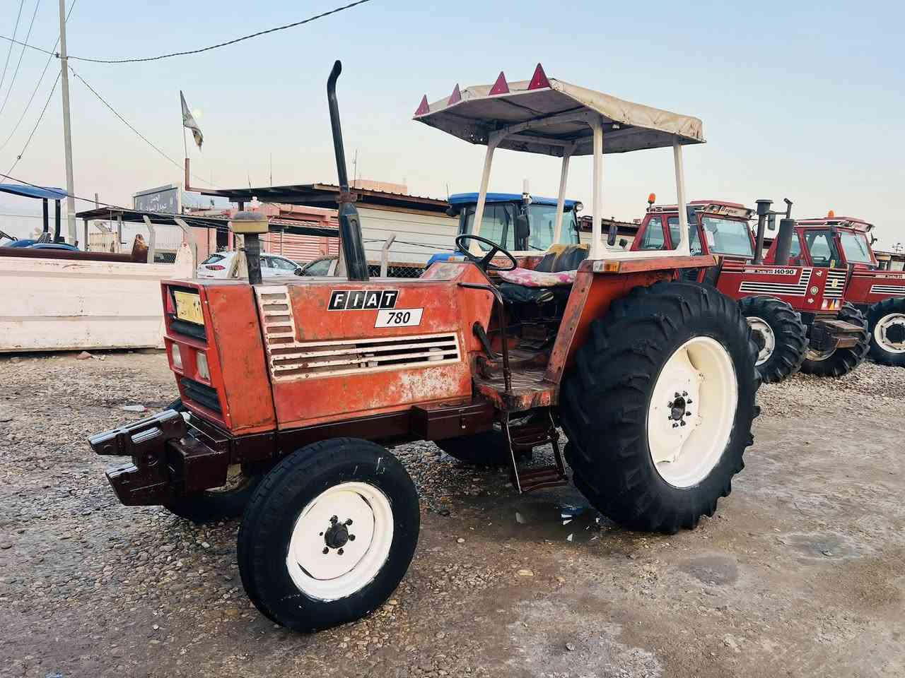 للبيع فيات 780 سنويه وأرقام
بدون تحويل جاهزه شرط جديده مكان واسط الزبيديه 
السعر 500/ 9
مكان واسط الزبيديه 
***********
