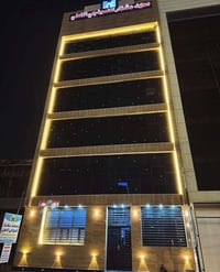 طوابق للايجار • منطقة زيونه • شارع دار الازياء