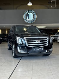 كاديلاك 2018 فتحة سقف   داخل جلد مشمشي   داخل VIP منفصل   دوسات كهرباء...