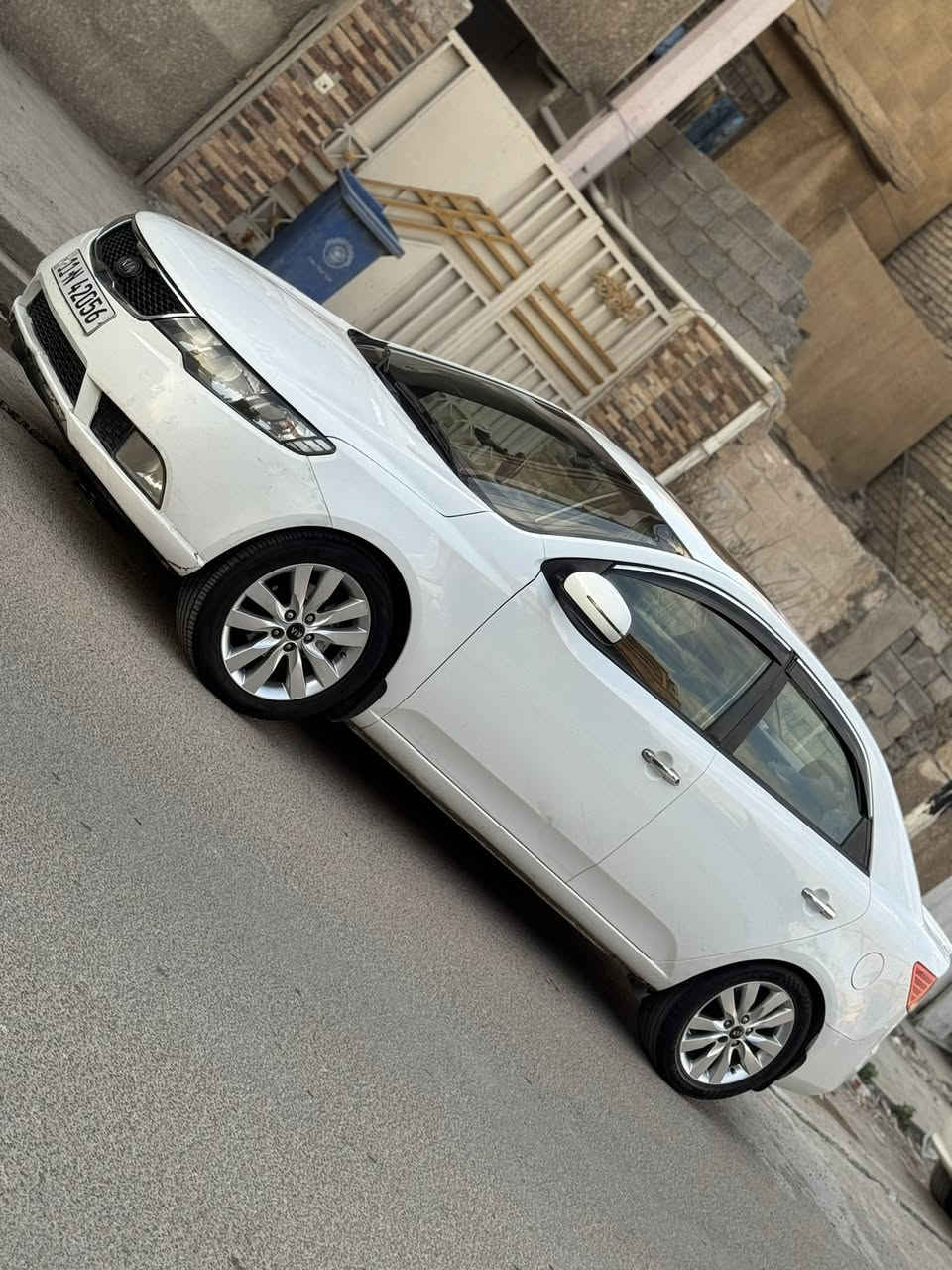 للبيع سيراتو ٢٠١٢ خليجي بدون صبغ كلهة مكفولة من الصبغ حتى الدعاميات بدون صبغ بيهة بارد بسيط بباب الصدر والوراه وشوية بالبنيد (سنوية جديدة ورقم جديد)  
تبريد ثلج بالضمان 
٣ سويچات احتياط
فتحة سقف طكتين
داخل اسود جديد 
مري شفط 
تخم تاير جديد 
ويل بلادي جديد
شاشة اندرويد تسجيل فيديو صوت وصورة

مكانهة بغداد حي الاعلام 
السعر ١٠٨ ومجالهة بسيط جداً 

‭٠٧٧٠ ٢٩١ ٦٢٤٤‬   ‭
