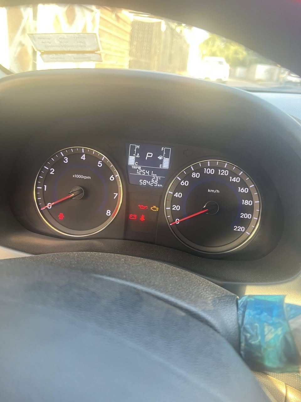 للبيع أكسنت خليجي   2016
مكفوله من الصبغ

محرك 1600

تبريد ثلج تدفئة

جاهزه من كل نواحي 

ماشية 58 حقيقي

بأسمي رقم بغداد الجديد تحويل ثاني يوم 

السعر 95وبي مجال 

مكان السيارة بغداد الزعفرانية 

رقم الهاتف / ***********
