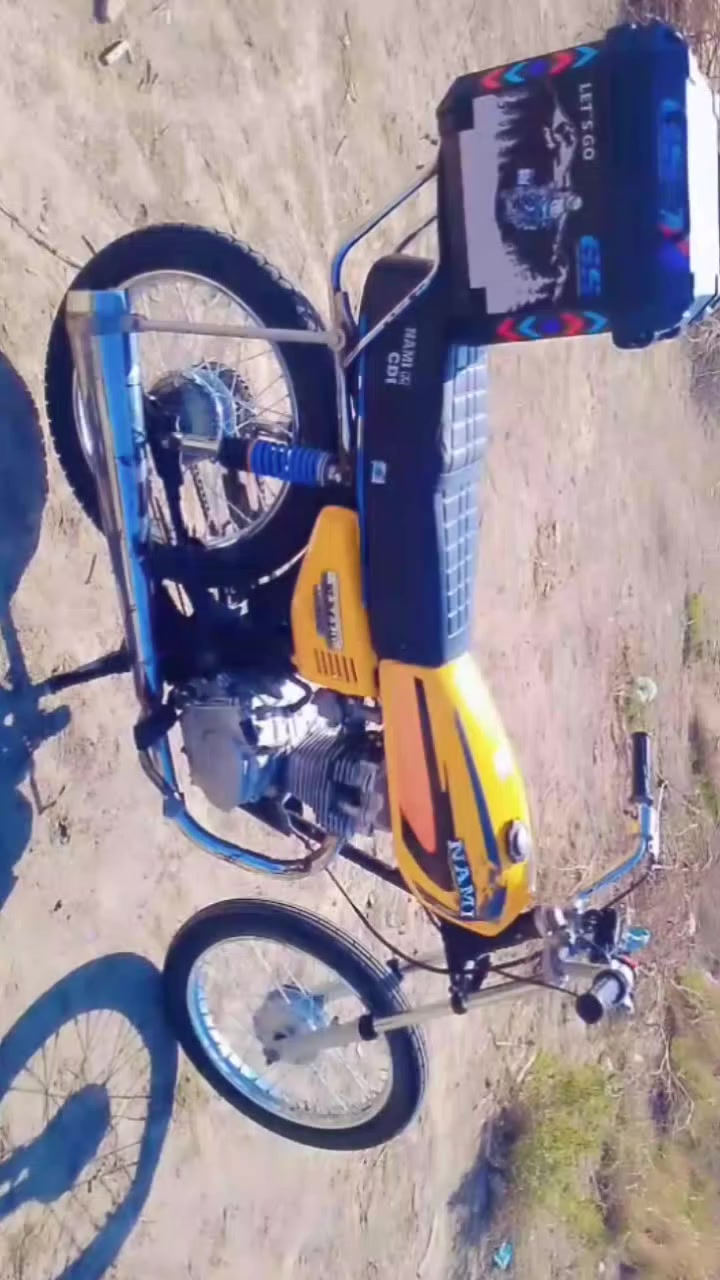 سلام عليكم دراجه لبيع اوراق
مكينه بلاد بس كلجات مبدل 
سعر 550وبيها مجال 
***********
