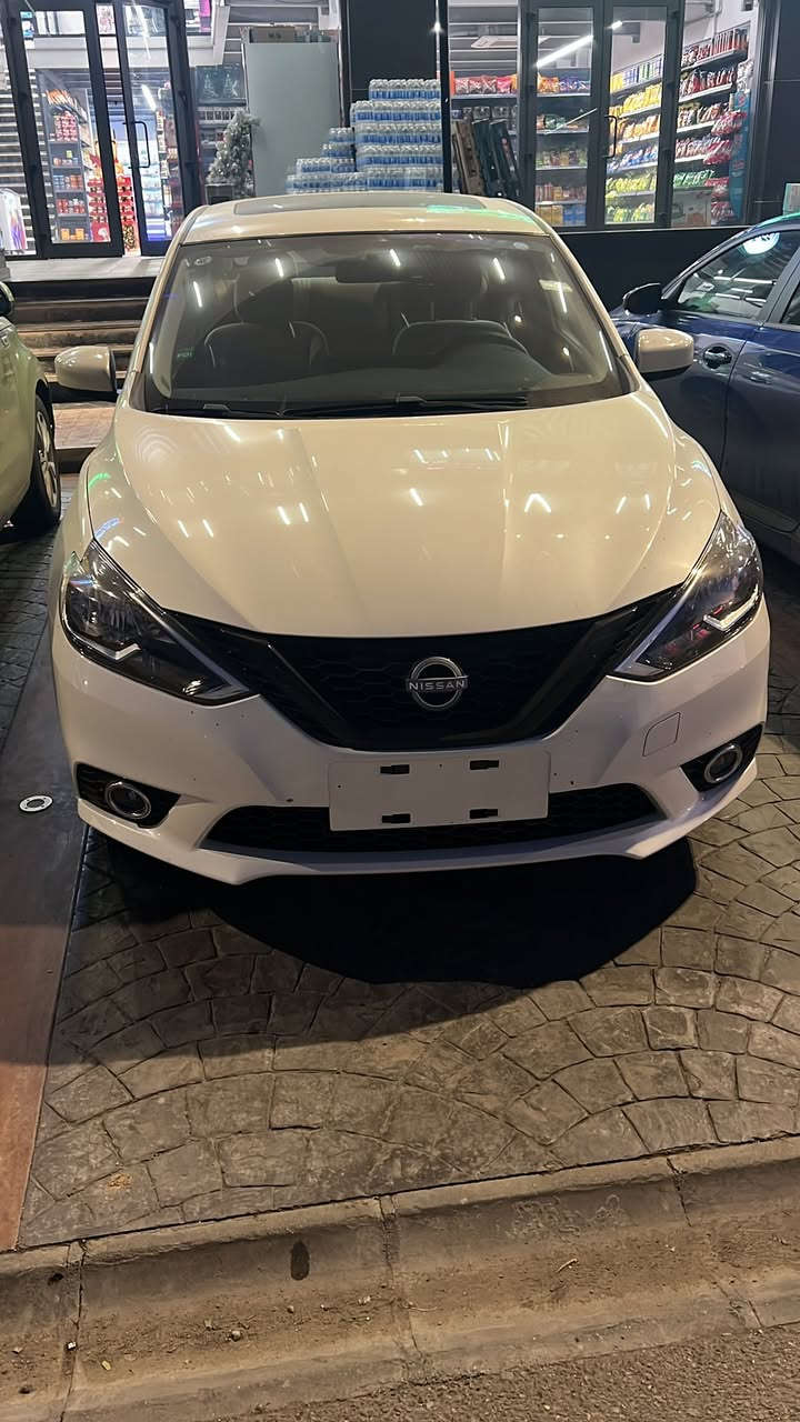 🔥
نيسان سنترا 2025   4000كيلو متر  
المواصفات 👇  
_ محرك 1600
_ شاشة لكزز 
_ داخل بيجي 
_ كامره 
_ تبريد قطعتين 
_ أربعه جام كهرباء 
_ لايت ماطور 
_ ويل كب
_ نظام ايكو 
_ مانع انزلاق 
‏_ ABS
_بكلايت لد

وباقي المواصفات معروفة 
مكاني بغداد ***********☎️
