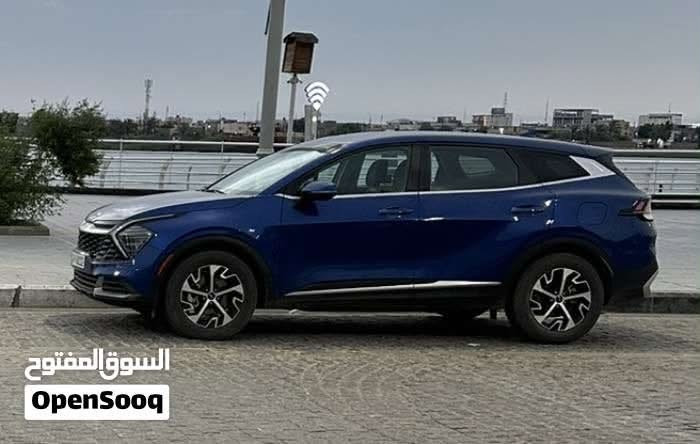 كيا سبورتج 2024 EX
للبيع كيا سبورتج موديل 2024، فئة EX، لون أزرق چويتي وارد امريكي مرقمة الرقم الجديد كتاب شهداء  و السيارة باسمي انا مستوردها ومرقمها بچمها كبس ماشية 22 الف كيلو متر حادث السيارة مرفق بالصور باب السايق و الوراه مبدلهن كوري اصلي ومصبوغات نفس اللون، مواصفات EX المعروفة بصمة وكشنات جلد كشن السايق كهربائي، تدفئة كشنات شاشة كبيرة الخ، محرك 2500 تنفس طبيعي يعني لا تيربو ولا هايبرد السيارة بحالة ممتازة بدون نقص. السعر 195 قابل للتفاوض بشي بسيط
مكان السيارة البصرة الجبيلة *********** هذا رقم صاحب السيارة متواجد واتساب واتصال.
