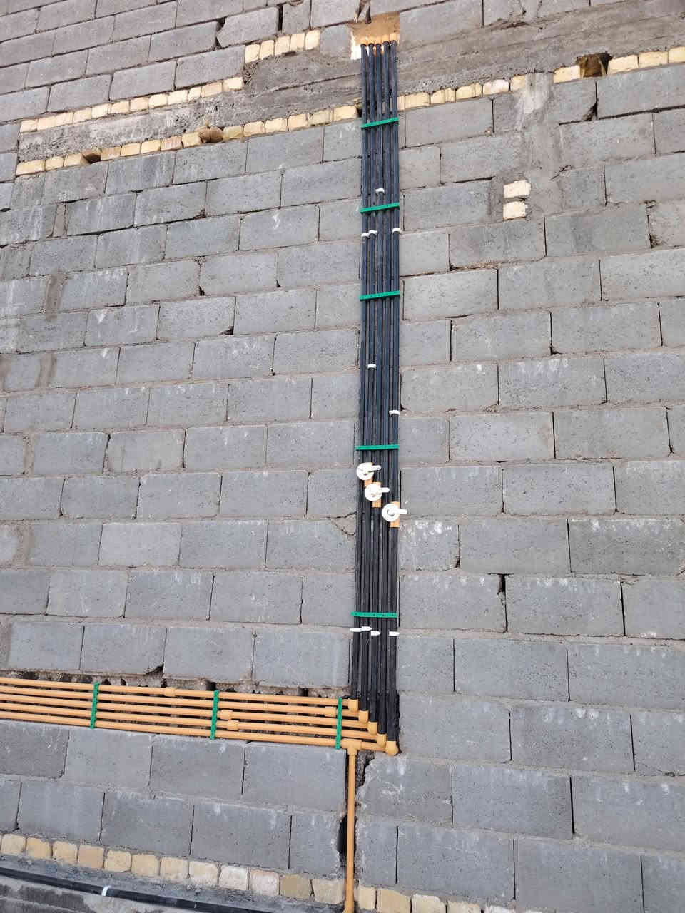 ابوكميل لتئسيس الماء المجاري والكهرباء بأسعار مناسبة وجوده في العمل في كربلاء ***********
