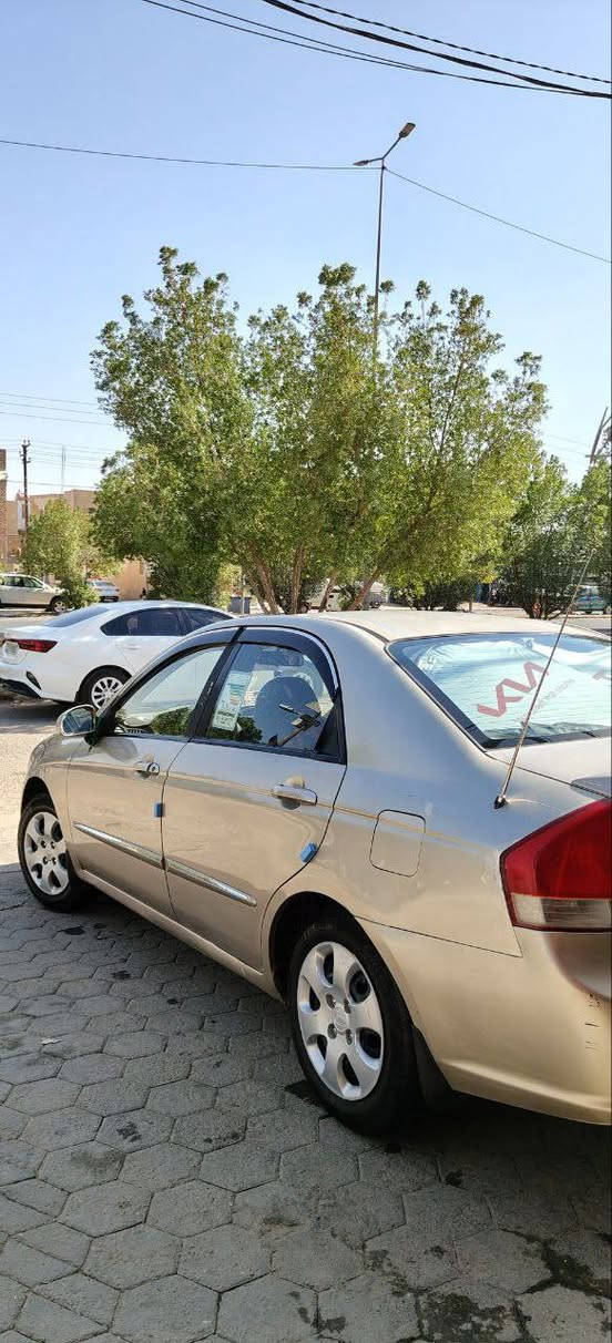 سلام.عليكم سياره سيراتو مديل 2007 خليجية  مكفوله من التبديل  بس الداير مال الجاملغ الوره بيه صبغ فقط  مكينه تبريد. كير مكفولات. مداور ثاني يوم. مشروع وطني  رقم قادسية  سنويه 27   مكان الدوانيه قضاء الشنافيه 
  سيطرة الخسف. الاستفسار ع الرقم  (***********)
السعر 80 وبيه مجال
