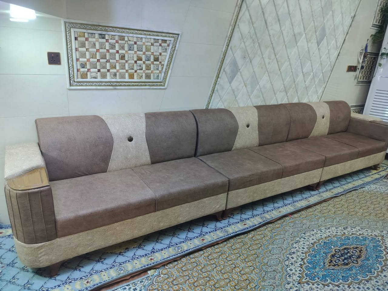 السلام عليكم
تخم تفصال 

10مقاعد اخو الجديد 

سعره 350 اوبي مجال 

مكان بغداد مدينة الصدر 

***********

***********
