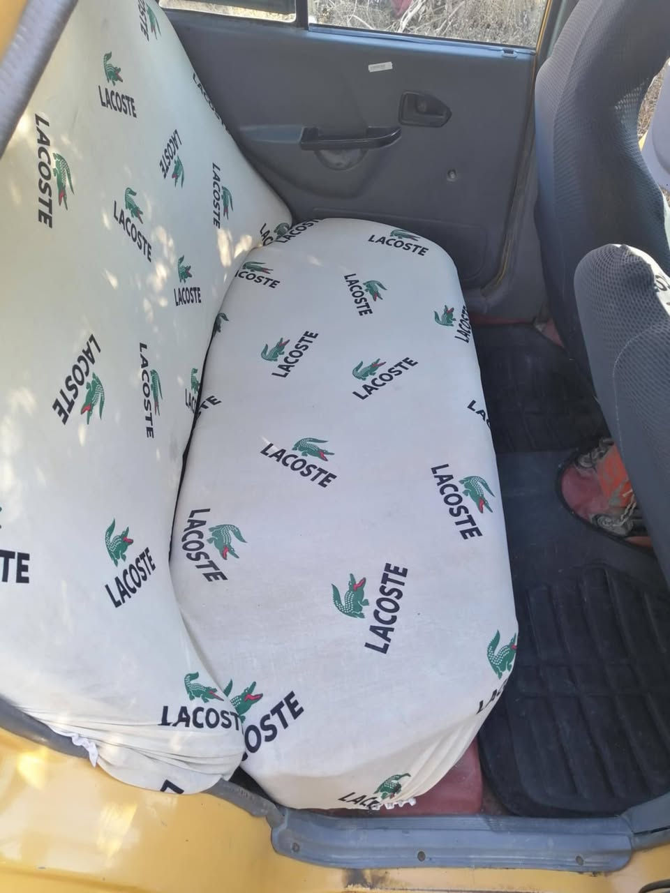 سلام عليكم سايبه للبيع موديل ٢٠١٥ رقم بغداد حلوه دتفه شغاله مصفر هيئة ماعليه ولا ربع سعر ٢٨ الاستفسار على رقم *********** و***********
