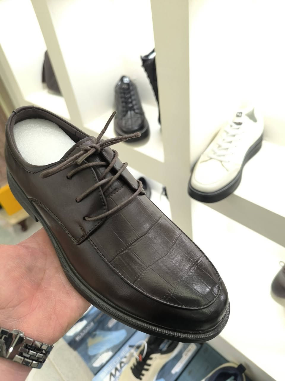 حذاء رسمي طبي اصلي
السوق القديم مقابل محلات المسعودي للمبايلات 
يوجد توصيل


**إذا كنت صاحب هذا الإعلان وتريد حذفه لأي سبب، رجاءا أرسل رسالة إلى الدعم الفني**