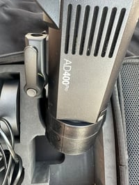 اضاءه AD400pro نضافه 100٪؜ممستعمله  شي بصيط مكاني بغداد واتساب 0772546...
