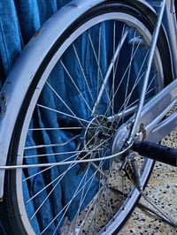 شباب.بايسكل لبيع  سانتوس  لمكان بغداد لبلديات  لبايسكل شباب نضيف سعر70...