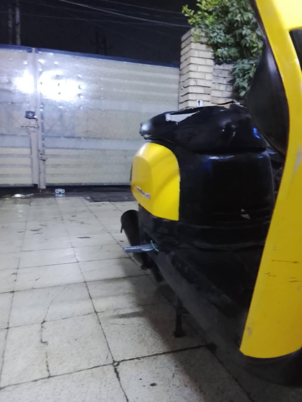 السلام عليكم درجة ماكس بوليس نوزل الدراجه مفتوحة المكينه ناعمه كفرات تجاري (السواد مختم ) ويل كب نجمه الدراجه خير من الله وين ما تريد تروح بيها روح السعر 400 وبيها مجال قليل تفاصيل *********** مرتضى الجوراني
